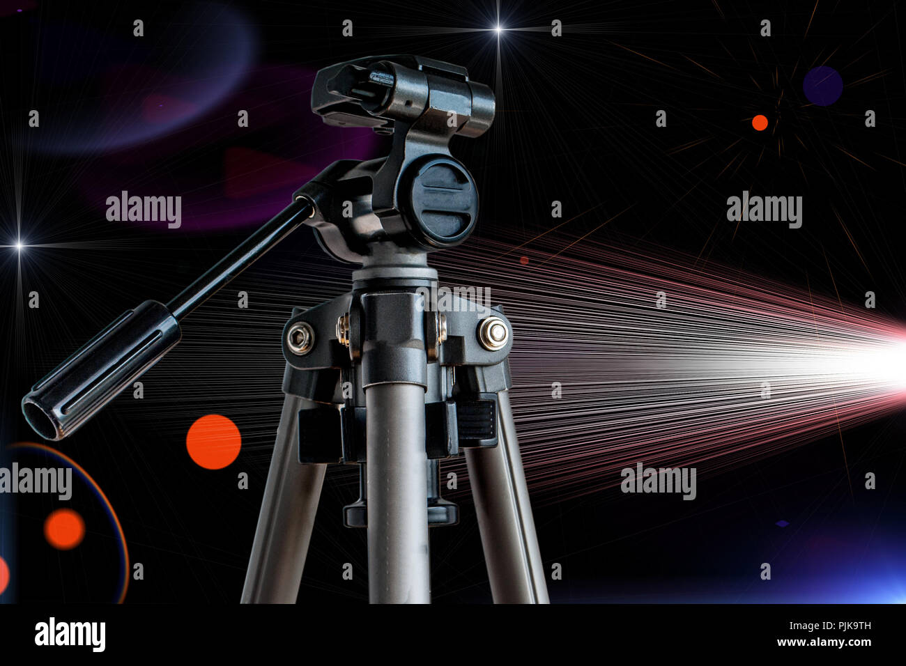 Trépied pour une caméra sur un arrière-plan de l'espace isolé Banque D'Images