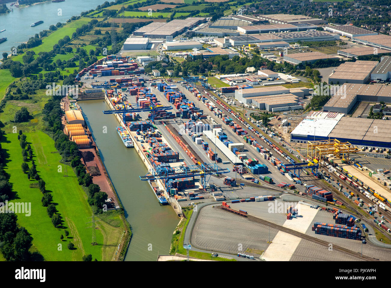 Je LogPort, Duisport, Port de Duisburg, Rhin, Rheinhausen, zone industrielle, zone commerciale, Duisburg, Ruhr, Rhénanie du Nord-Westphalie, Allemagne Banque D'Images