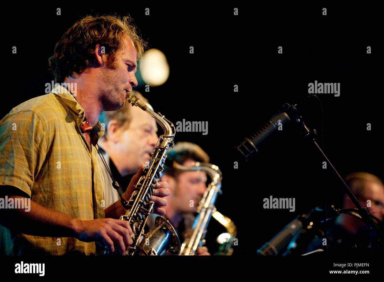 Belgian jazz big band band Flat Earth Society à jouer au festival de Jazz Middelheim à Anvers (Belgique), 13/08/2009 Banque D'Images