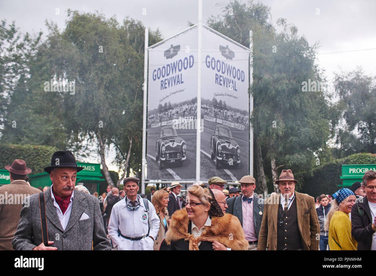 Chichester, West Sussex, UK, 8 septembre 2018. Les gens de Goodwood au cours de la Goodwood Revival à Goodwood Motor Circuit. Photo par Gergo Toth / Alamy Live News Crédit : Gergo Toth/Alamy Live News Banque D'Images