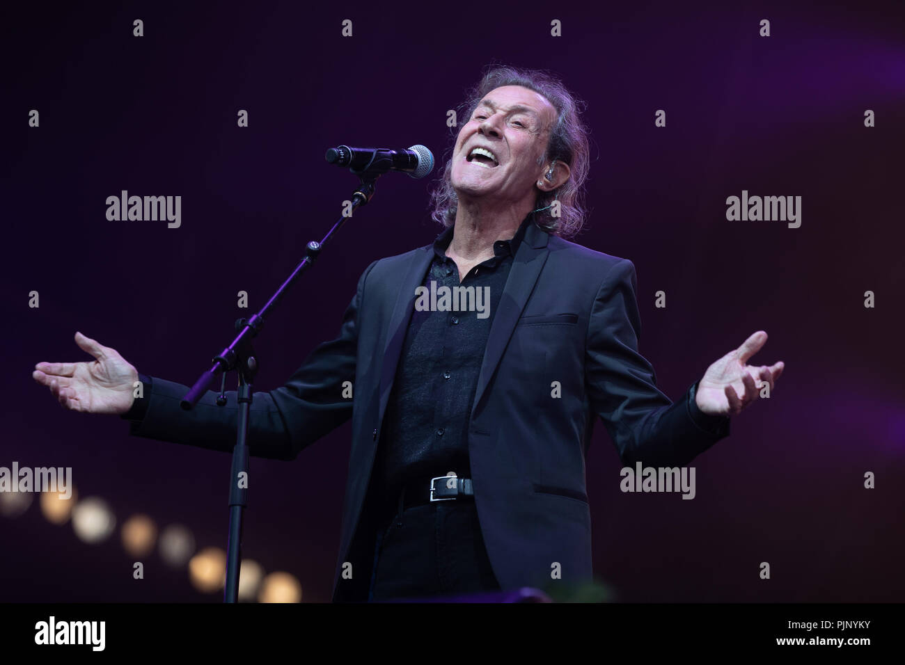 UK. 05Th Nov, 2018. L'auteur-compositeur Albert Hammond OBE effectuant au Proms in the Park, Hyde Park, Angleterre. Crédit : Jason Richardson/Alamy Live News Banque D'Images