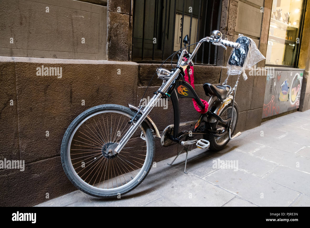 Chopper bike sur la rue de Barcelone Banque D'Images