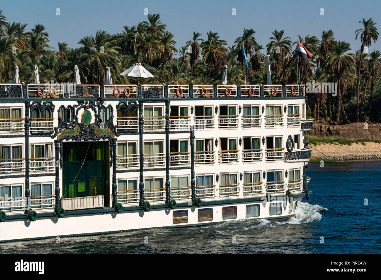 Sonesta St George I, Nil'river cruise ship, Nil, l'Egypte, l'Afrique Banque D'Images