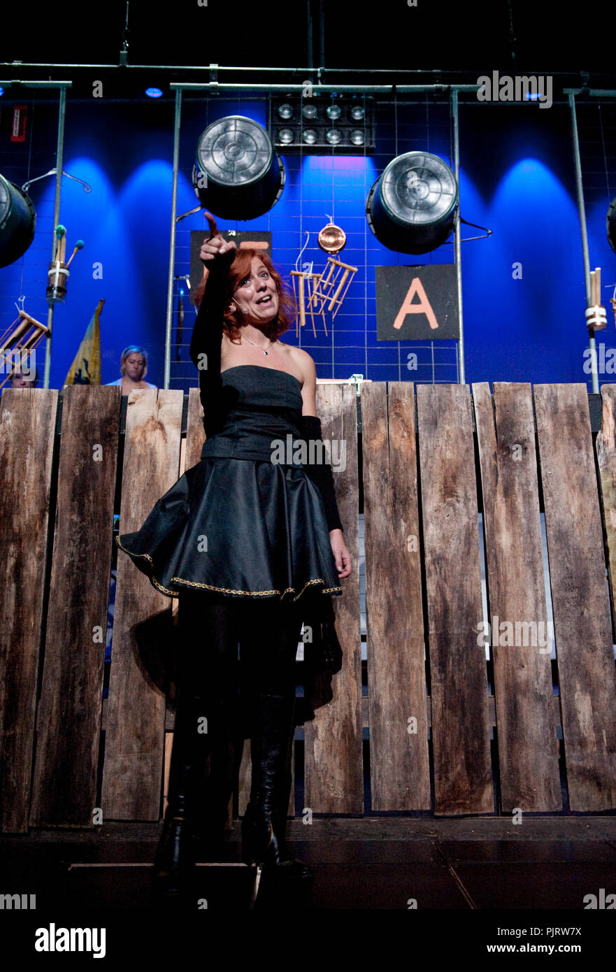 Pacte de la compagnie de théâtre jouant à l'échelle nationale Sladek Course Landjuweel festival à Gand (Belgique, 04/11/2009) Banque D'Images