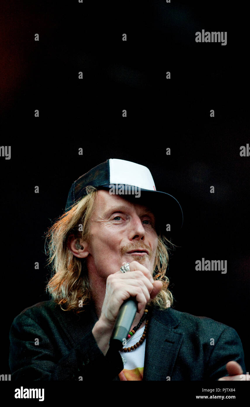 English alternative hip hop/acid jazz stéréo groupe MC's au Suikerrock festival à Tienen (Belgique, 29/07/2010) Banque D'Images