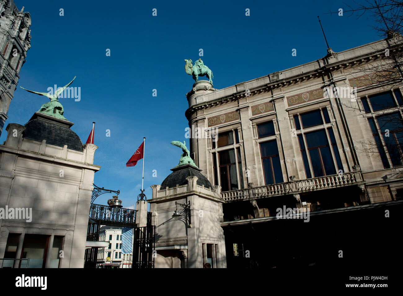 L'entrée historique de la Zoo d'Anvers sur la place Astrid (Belgique, 18/03/2009) Banque D'Images