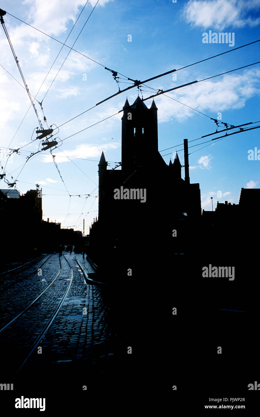 L'église St Nicolas sur la place Emile Braun à Gand (Belgique, 08/04/2006) Banque D'Images