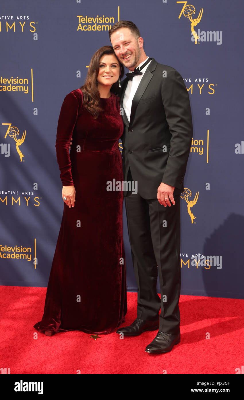 LOS ANGELES, CA - 8 SEPTEMBRE : Tiffani Thiessen, Brady Smith, au 2018 Creative Arts Emmy Awards au Théâtre Microsoft L.A. Vivre à Los Angeles, Californie le 8 septembre 2018. Credit : Faye Sadou/MediaPunch Banque D'Images