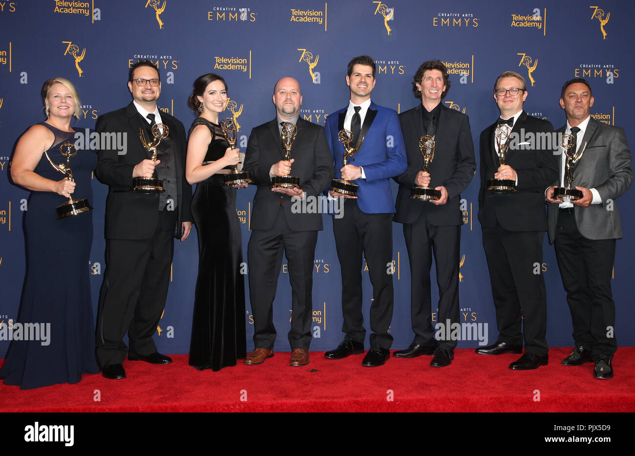 Los Angeles, CA, USA. Sep 8, 2018. Bradley Nord, Craig Henighan, Tiffany S. Griffith, Jordan B. Wilby, David Werntz, Antony Zeller, Zane, Bruce Lindsay poivre, au Creative Arts Emmy 2018 Awards-Press prix lors du Microsoft Theatre L.A. Vivre à Los Angeles, Californie le 8 septembre 2018. Credit : Faye Sadou/media/Alamy Punch Live News Banque D'Images