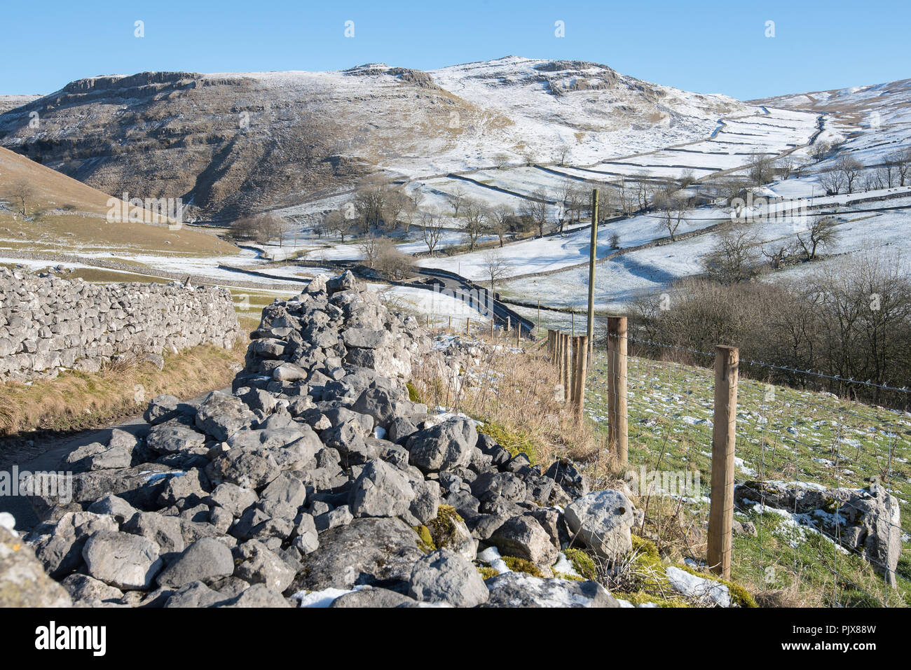 Vers Gordale Scar,Malham Banque D'Images