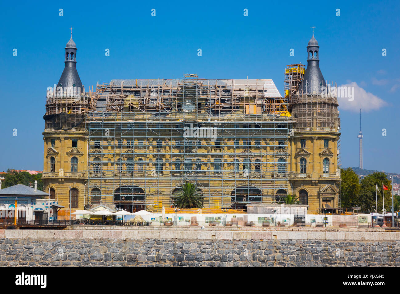 Bâtiment restauration historique de Haydarpasa Gare, côté asiatique d'Istanbul. Istanbul ferry et Haydarpasa gare. Banque D'Images