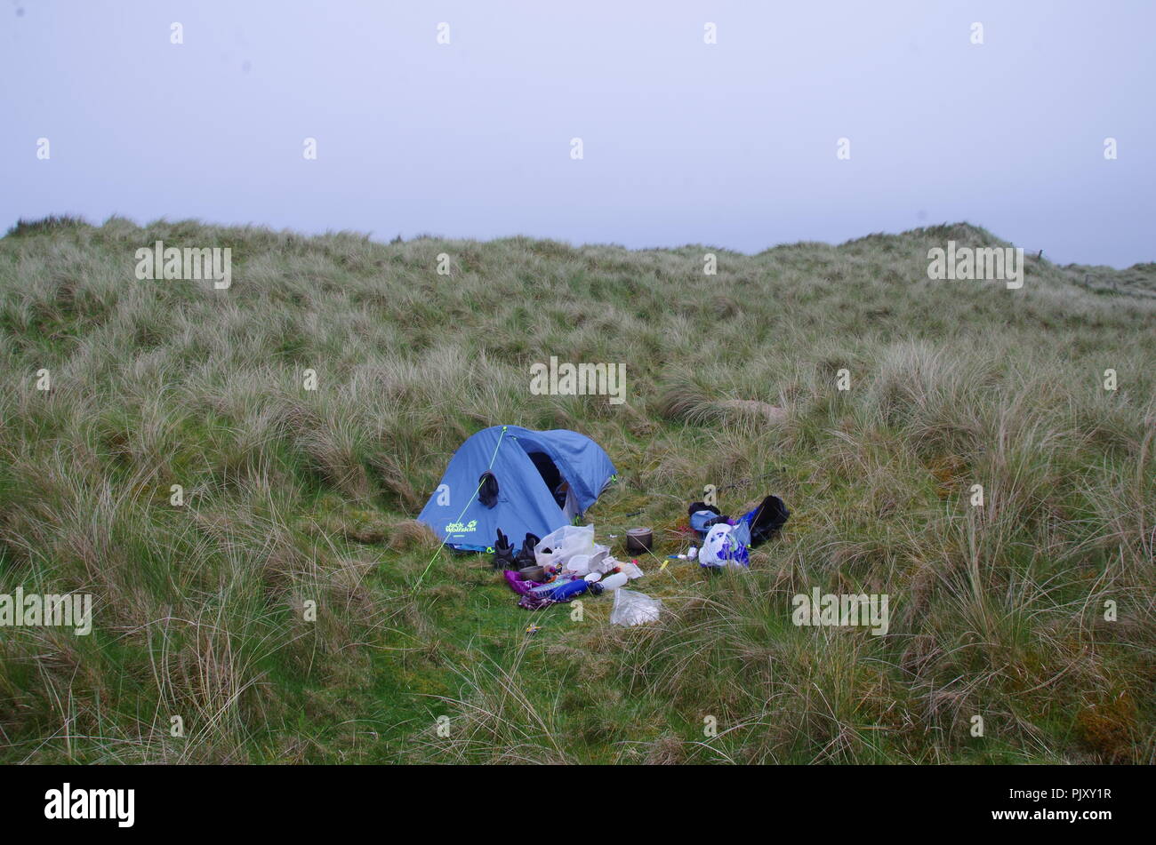 Camping sauvage. Sinclairs Bay. John O' Groats (Duncansby Head) aux terres fin. Cornwall. Sentier de bout en bout. Caithness. L'Écosse. UK Banque D'Images