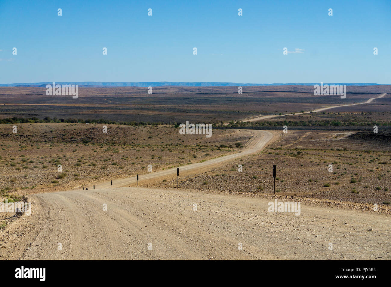 Clôture sans fin de la route en plein air Afrique Namibie Banque D'Images
