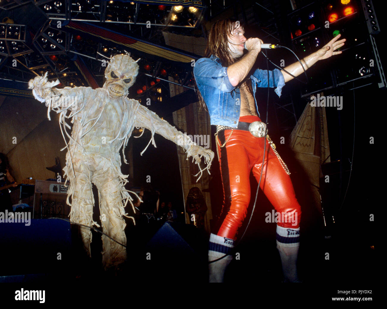 Bruce Dickinson (Iron Maiden) sur 19.08.1984 dans Laibach / Ljubljana. Dans  le monde d'utilisation | Photo Stock - Alamy