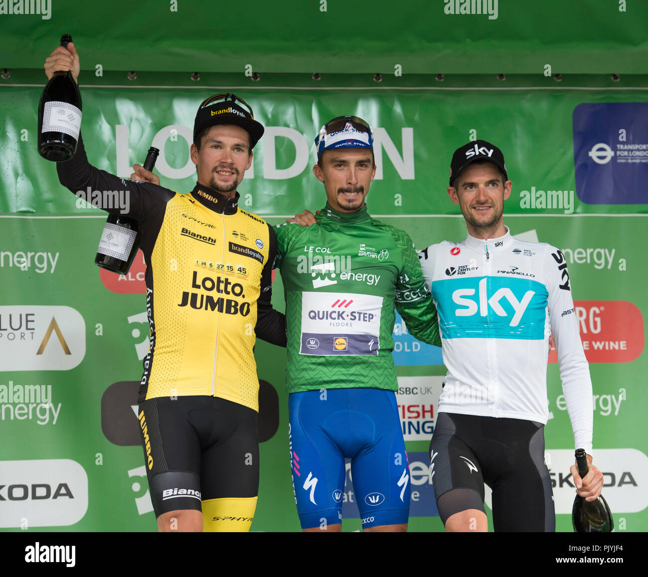 Londres, Royaume-Uni. 9 Septembre, 2018. L'OVO Energy Tour of Britain Londres Stade 8 se termine par un 14 tours de circuit dans le centre de Londres sur routes fermées en face de grandes foules et couvrant 77km à une vitesse de 80km/h, départ et arrivée sur la rue Regent St James's près de Piccadilly Circus. Julian Alaphilippe de délicieuses étages prend la première place dans l'ensemble, Wout Poels de l'équipe Sky deuxième et Primoz Roglic de LottoNL-Jumbo troisième. Credit : Malcolm Park/Alamy Live News. Banque D'Images