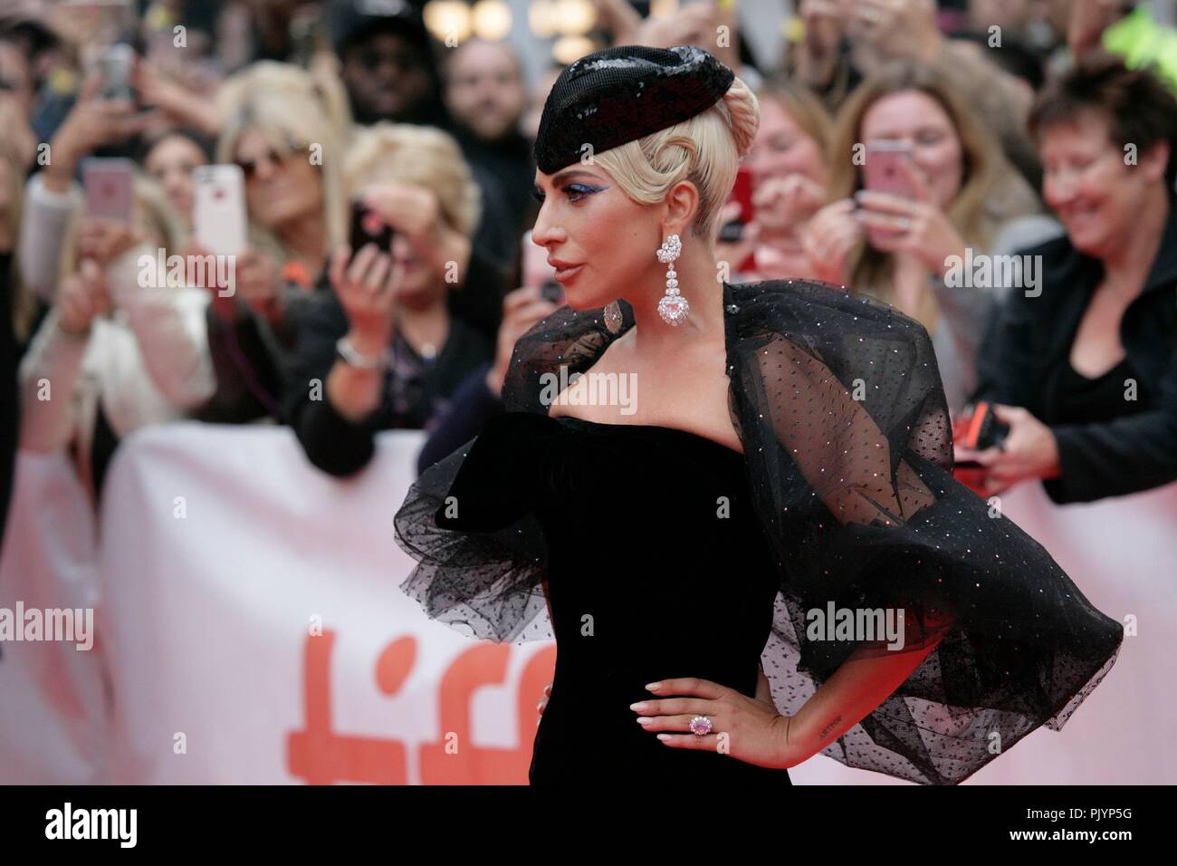 Toronto, Canada. Sep 9, 2018. Lady Gaga aux arrivées pour UNE ÉTOILE EST NÉE Gala d'avant-première au Festival International du Film de Toronto 2018, Roy Thomson Hall, Toronto, Canada le 9 septembre 2018. Credit : JA/Everett Collection/Alamy Live News Banque D'Images