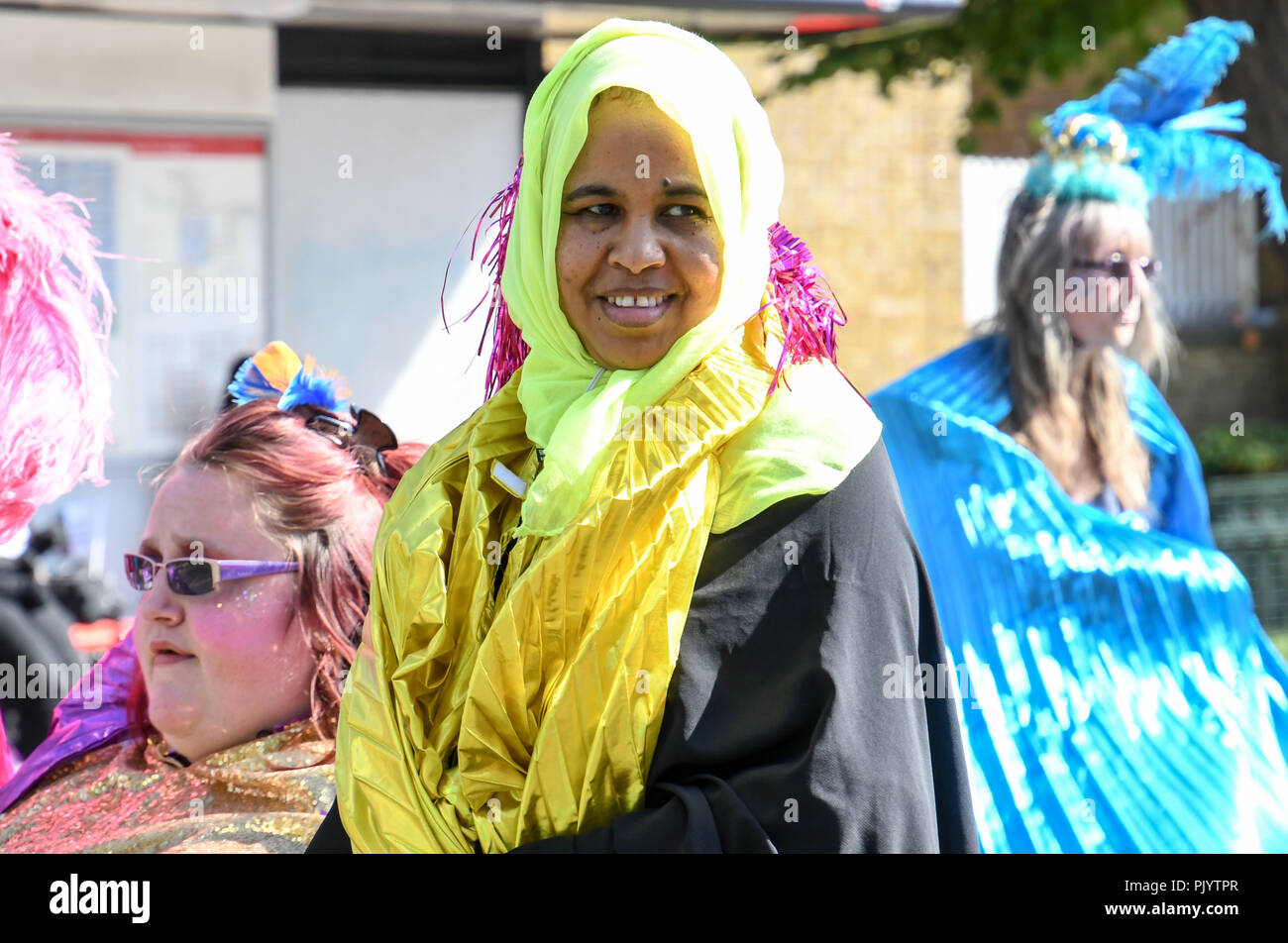 Londres, Royaume-Uni. 9 septembre 2018. Des centaines de regarder le défilé de la parade annuelle 2018 Carnaval de Hackney, le 9 septembre 2018, Londres, Royaume-Uni : Crédit photo Capital/Alamy Live News Banque D'Images