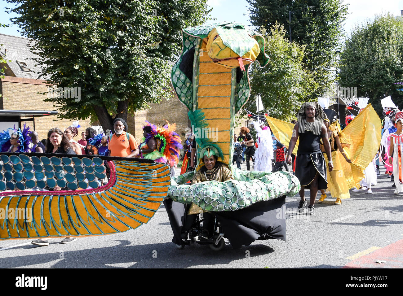 Londres, Royaume-Uni. 9 septembre 2018. Des centaines de regarder le défilé de la parade annuelle 2018 Carnaval de Hackney, le 9 septembre 2018, Londres, Royaume-Uni : Crédit photo Capital/Alamy Live News Banque D'Images