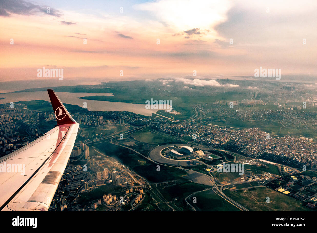 Les images aériennes de Istanbul, Turquie pendant le coucher du soleil. Banque D'Images