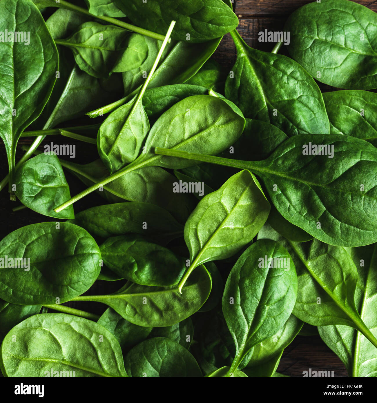Feuille D Epinard Bebe Comme Arriere Plan Couleur Vert Vif Photo Stock Alamy