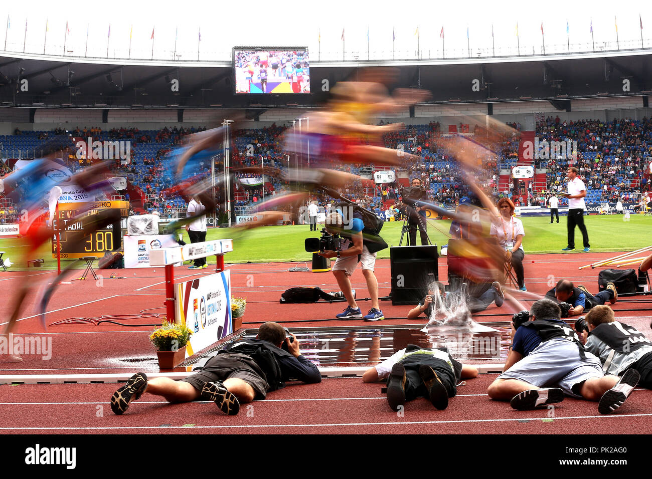 Ostrava, République tchèque. Sep 8, 2018. Une course de 3000 mètres d'hommes au cours de la Coupe Continentale de l'IAAF Ostrava 2018, à Ostrava, en République tchèque, le samedi, 8 septembre 2018. Crédit : Petr Sznapka/CTK Photo/Alamy Live News Banque D'Images