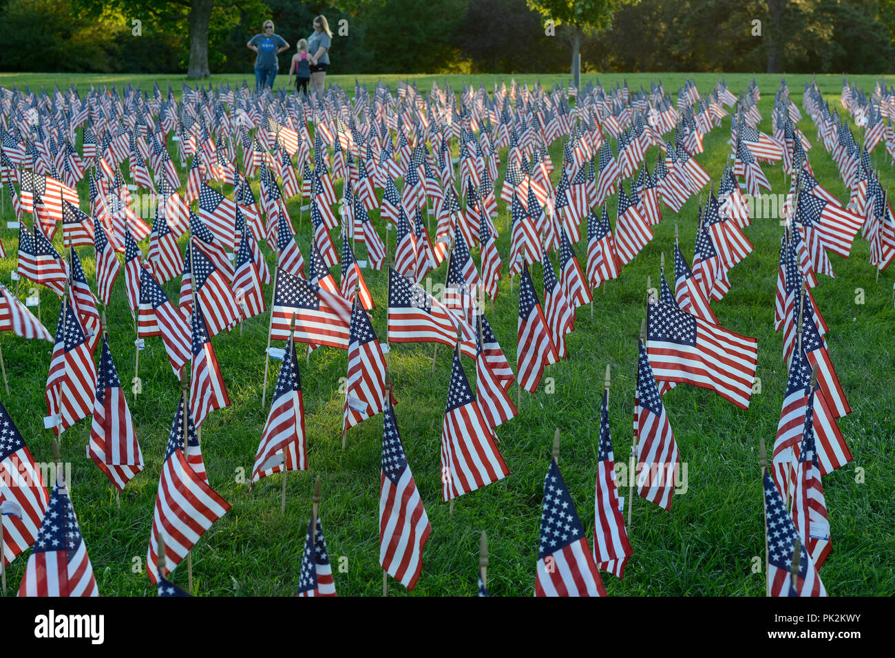 Omaha, Nebraska, USA. 10 Septembre, 2018. Hommage de drapeaux pour la mémoire des victimes de l'attaque terroriste du 11 septembre 2001, 11 septembre 2001 au World Trade Center de New York, ground zero Crédit : Joerg Boethling/Alamy Live News Banque D'Images