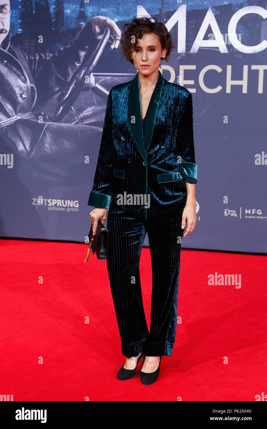 10 septembre 2018, Berlin : 10.09.2018, Berlin : l'Acteur Peri Baumeister sur le tapis rouge pour la première de 'Mackie Messer-Brecht's Threepenny Opera' au Zoo Palast Berlin. Photo : Carsten Koall/dpa Banque D'Images