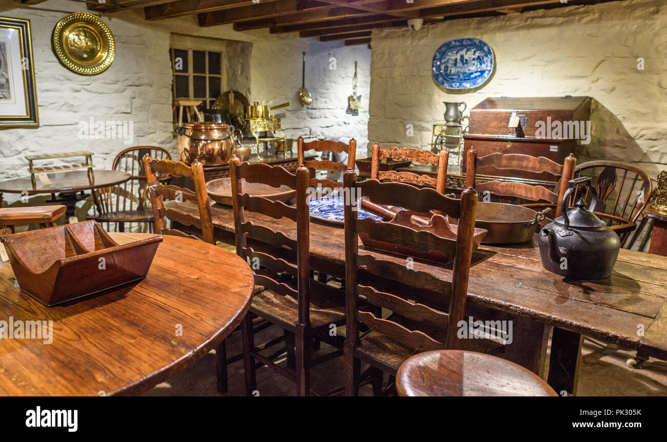 Maison à vendre à la chambre d'un ancien bâtiment en pierre dans le Yorkshire. Banque D'Images