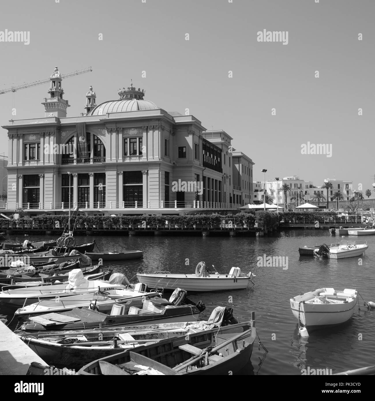 Teatro Margherita et port Banque D'Images