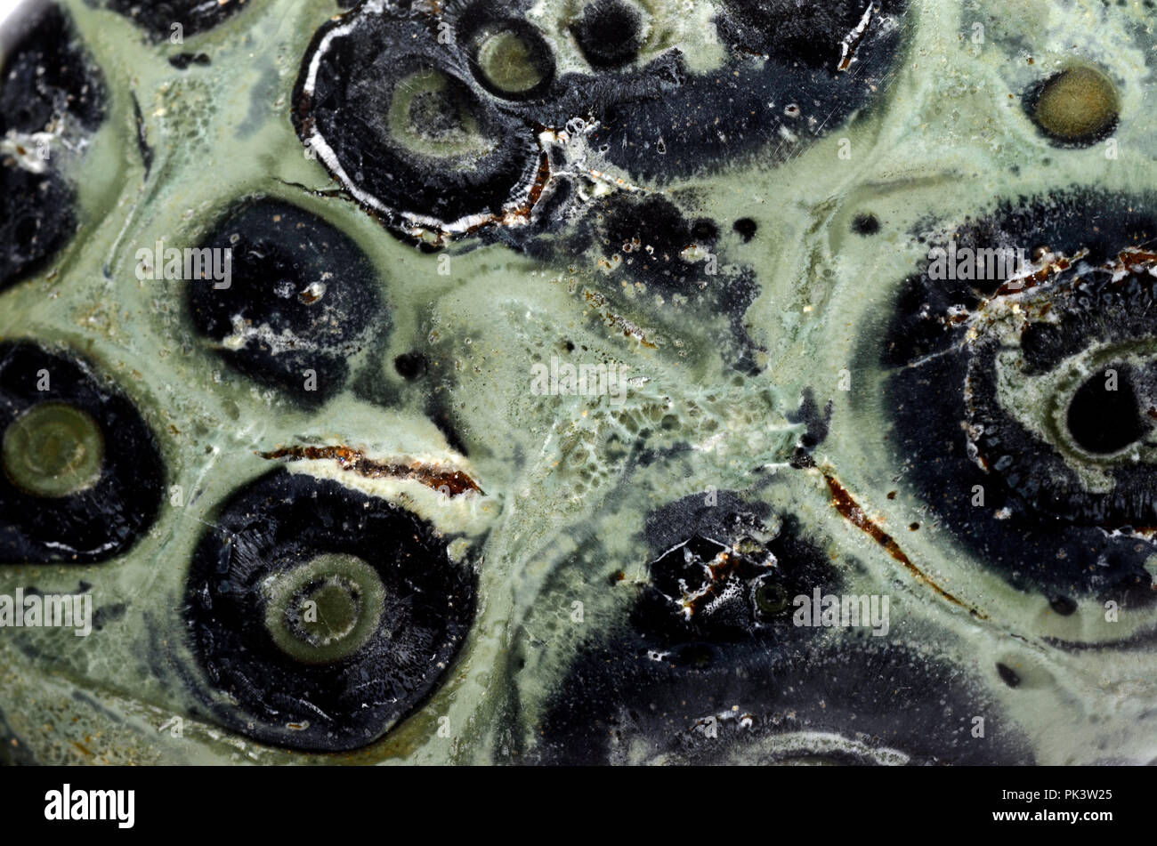 Jaspe vert minéral pierre, galets polis, Close up, pour l'illustration Banque D'Images