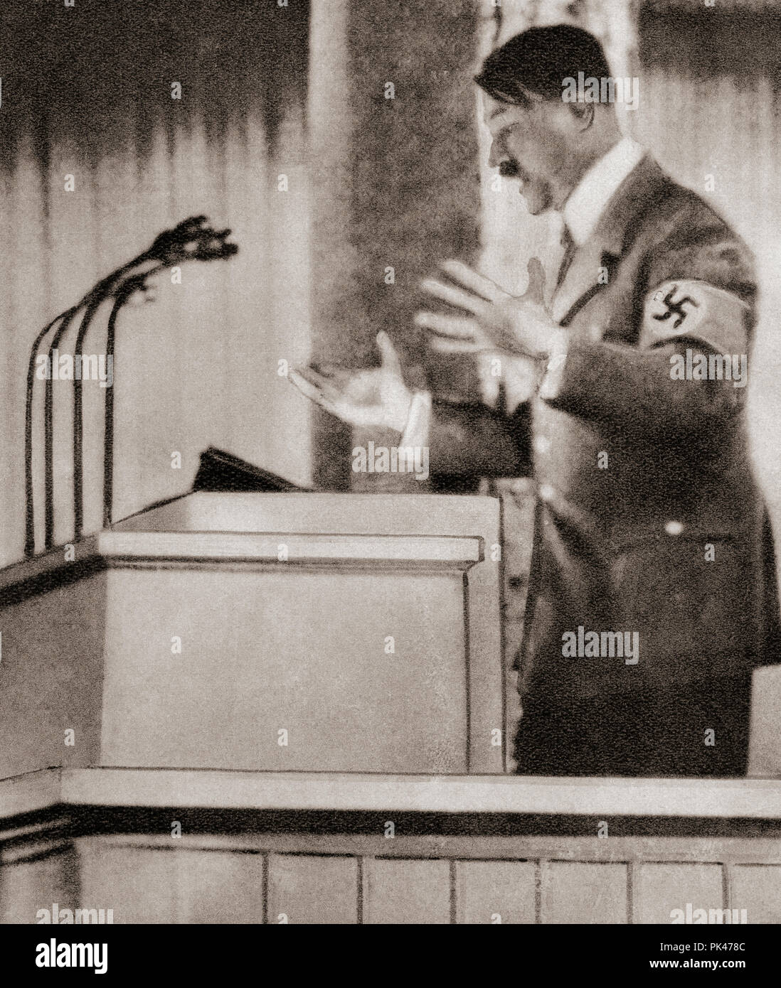 Le discours de Hitler à Nuremberg, le 12 septembre 1938, déclarant que l'oppression des Allemands des Sudètes doit cesser. Adolf Hitler,1889 - 1945. Homme politique allemand, démagogue, Pan-German révolutionnaire, leader du parti nazi, chancelier de l'Allemagne, et Führer de l'Allemagne nazie de 1934 à 1945. À partir de ces années, publié en 1938. Banque D'Images