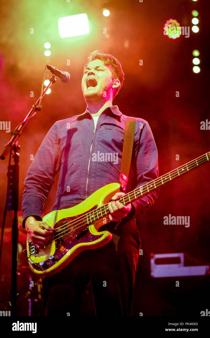 Tout ce que tout au festival No 6 le vendredi 7 septembre 2018 tenue à Portmeirion, Gwynedd, au nord du Pays de Galles. Sur la photo : Jeremy Pritchard. Photo par Julie Edwards. Banque D'Images