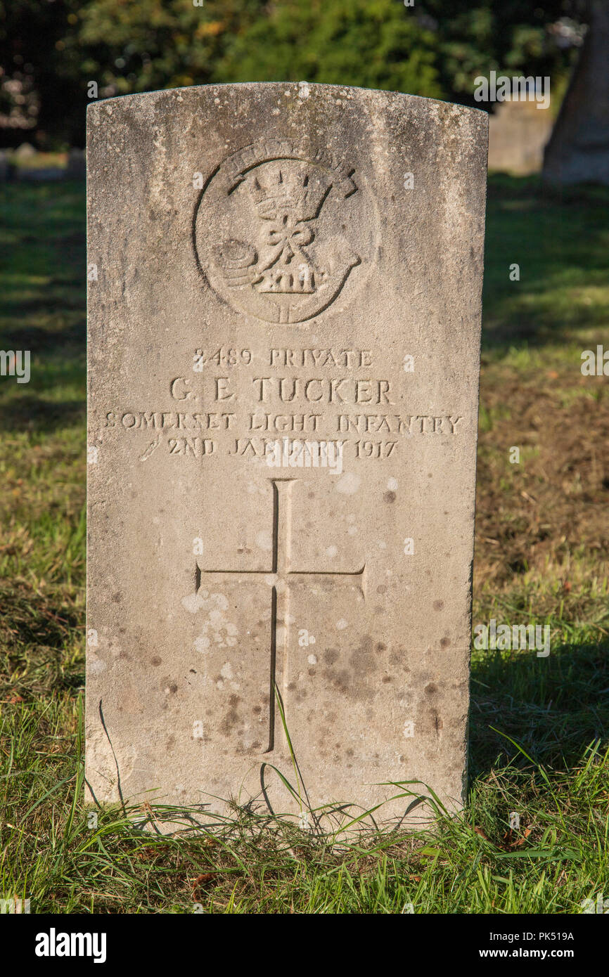 Commonwealth War Graves Commission tombe D G E Tucker du Somerset Light Infantry, Locksbrook Cimetière, baignoire UK Banque D'Images