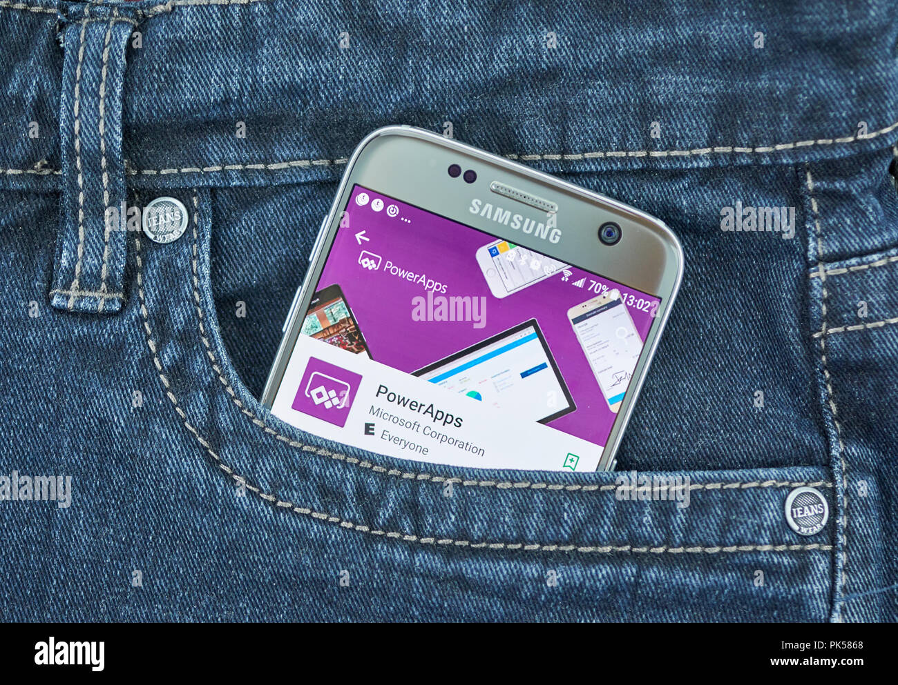Montréal, Canada - le 8 septembre 2018 : Microsoft mobile app Discovered PowerApps (PowerApps détectés). Discovered PowerApps (PowerApps détectés) de Microsoft est une formidable entrée dans le développement du code de l'espace. Banque D'Images