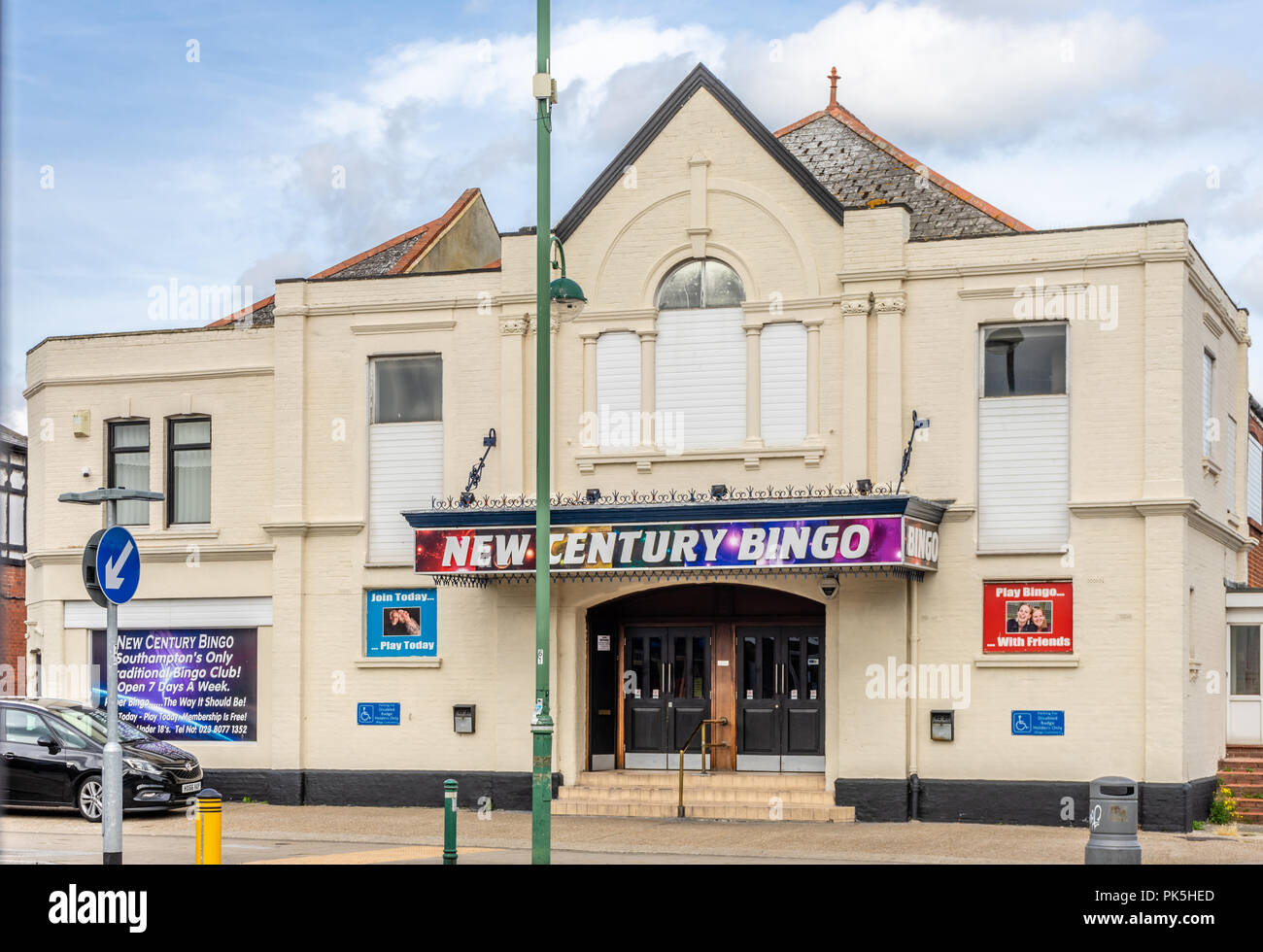 Un nouveau siècle salle de Bingo, le long de la rue Haute Shirley Shirley salon de Southampton, England, UK Banque D'Images
