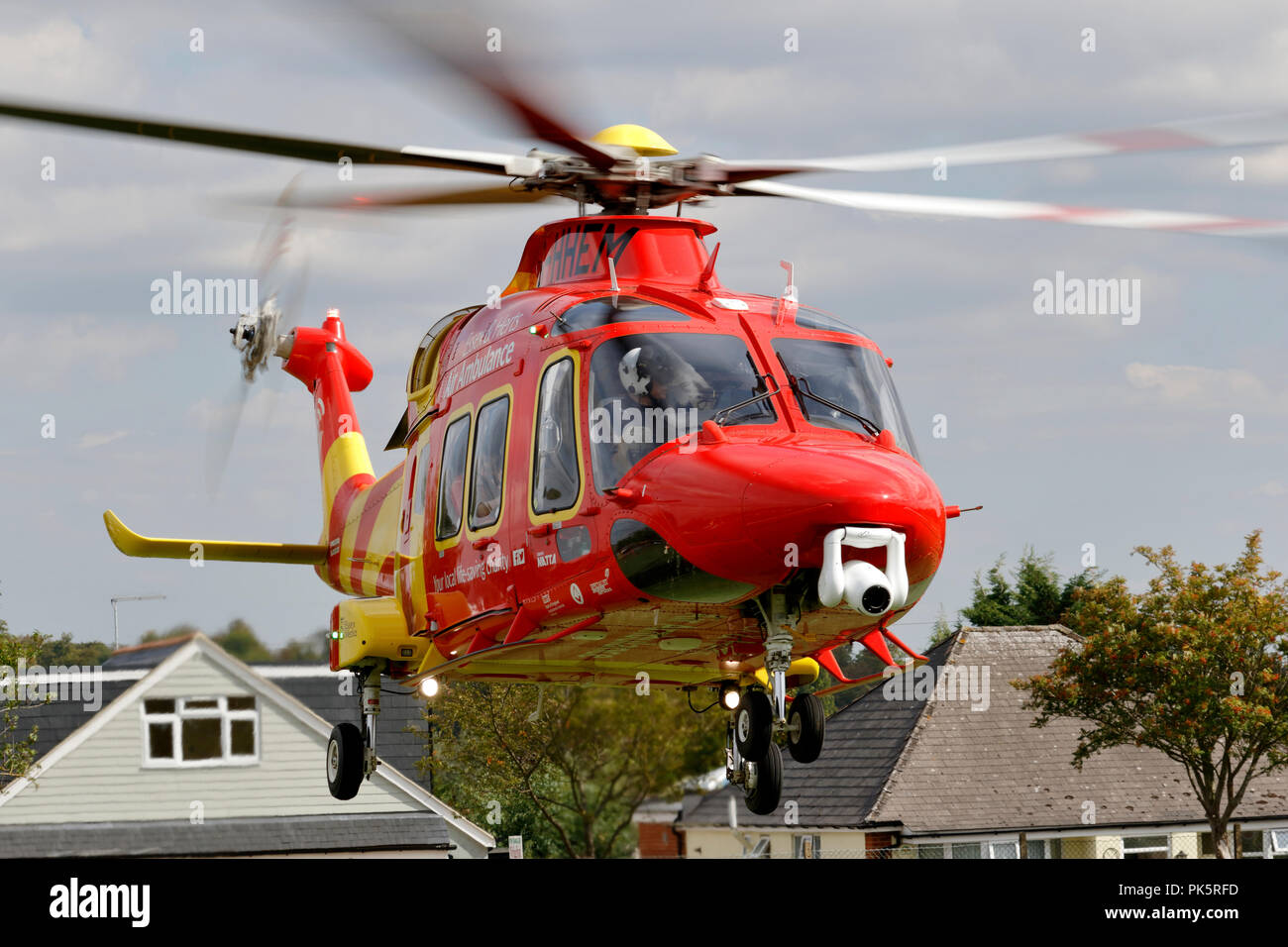 Herts et Essex Air Ambulance. Agusta Westland AW169 69049 Série Registre G-HHEM utilisé par les ambulances de l'Air britannique spécialiste Aviation Services. Banque D'Images