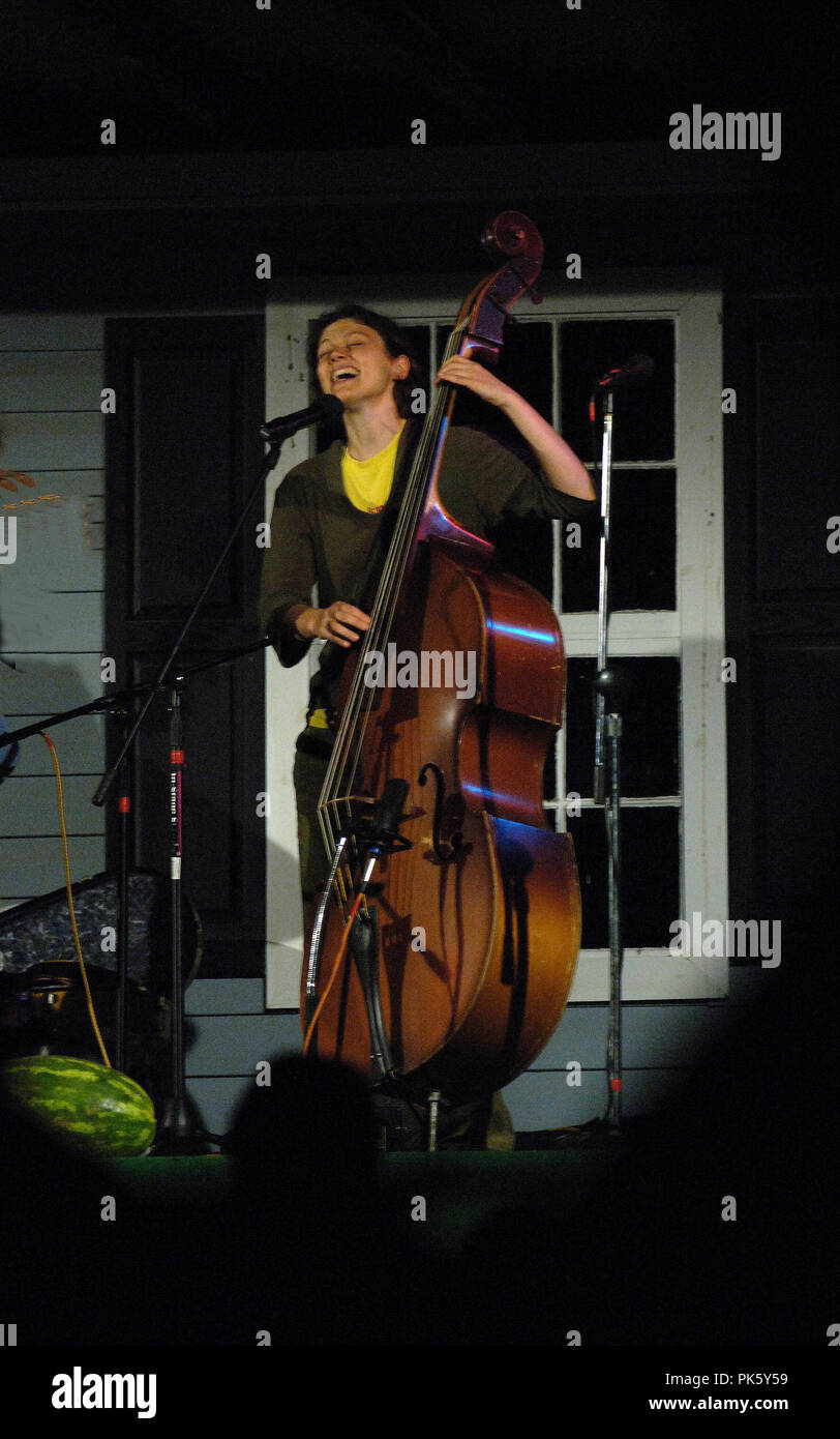 'Le bluegrass et folk Music Fest de Pickin'' à Berryville, Virginie. Watermelon Park Fest combine un beau week-end de la lune et des Campin Pickin' Banque D'Images