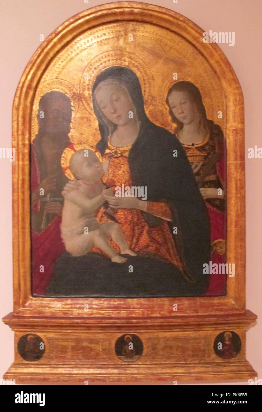 Jean Fouquet, Madonna col bambino e i Santi g. battista e m. Maddalena. Banque D'Images