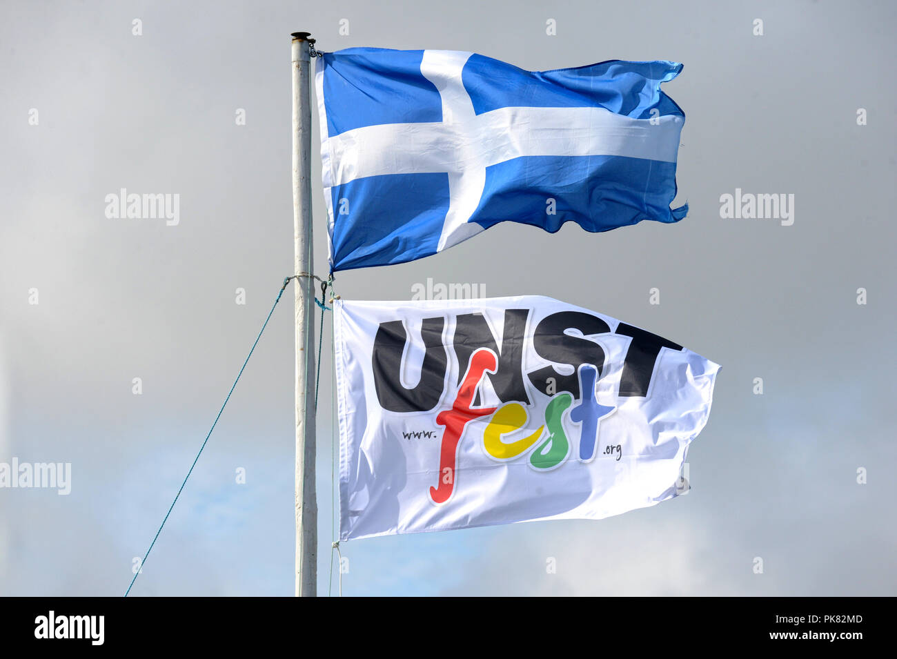 Célébrer la semaine annuelle de drapeaux festival long Unst Fest s'est tenue à l'île de Unst Shetland chaque année Banque D'Images