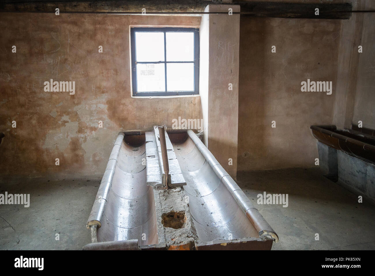 Auschwitz, Pologne - 16 Février 2018 : Intérieur de la Caserne du Camp de concentration d'Auschwitz Birkenau Banque D'Images