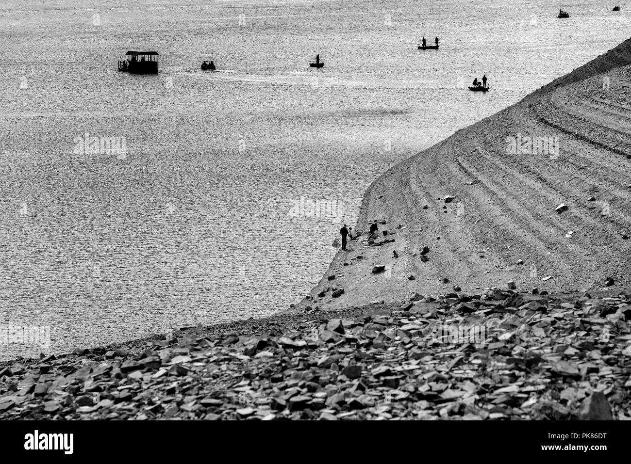 Le lac Edersee à marée basse, Hesse, Germany, Europe Banque D'Images
