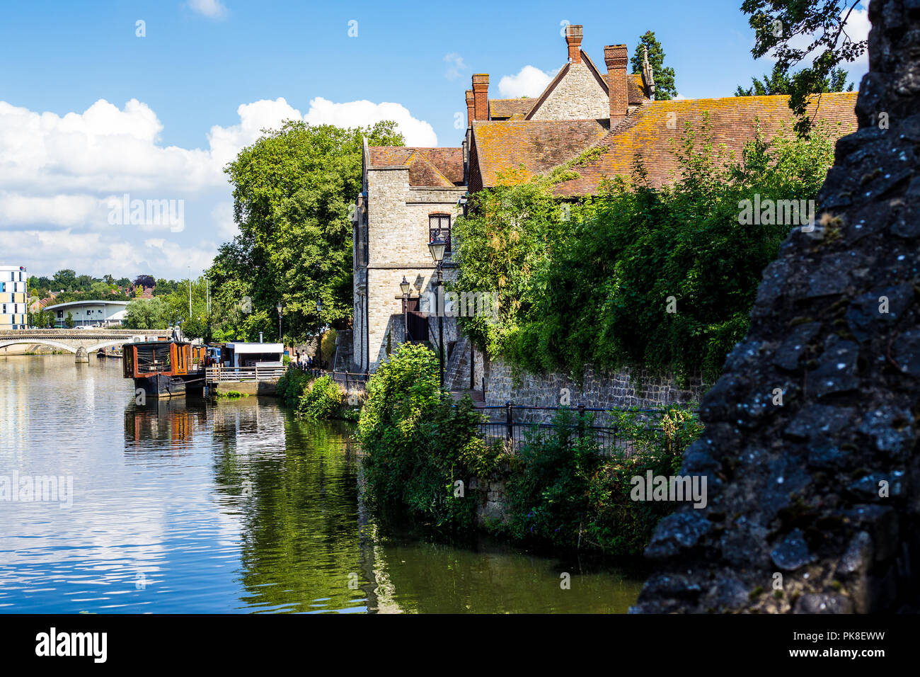 Palais des Archevêques sur la rivière Medway Maidstone Kent UK Banque D'Images