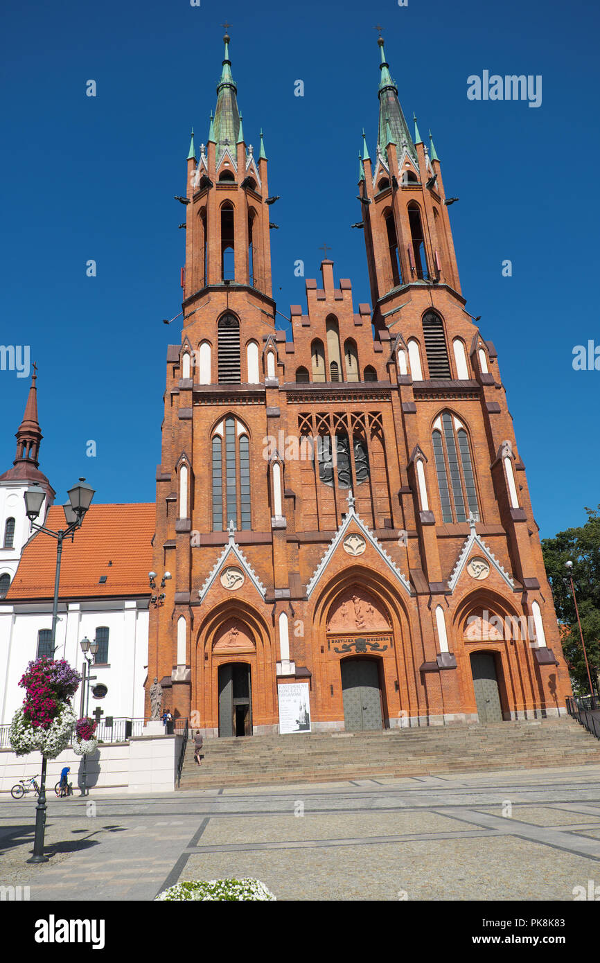 Bialystok Pologne la Basilique Cathédrale de l'Assomption de la Bienheureuse Vierge Marie église néo-gothique Banque D'Images