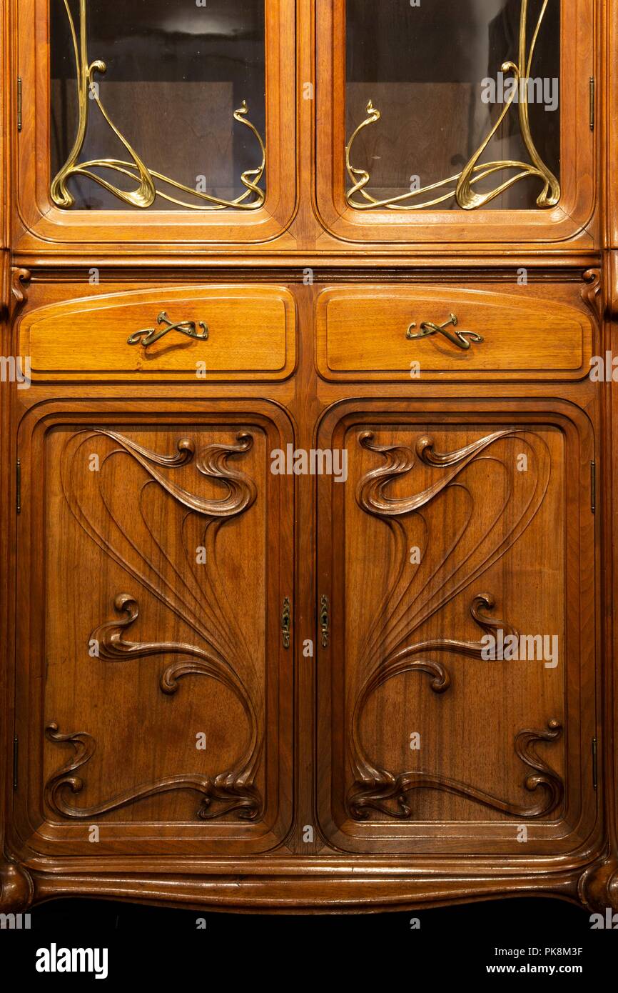Vitrine d'une salle à manger, Paris, France, 1899-1900, (2015). Artiste : Alan John Ainsworth. Banque D'Images