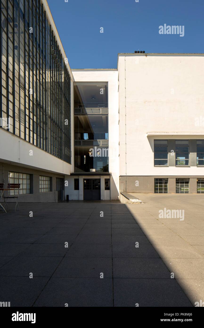 Le bâtiment du Bauhaus, Dessau, Allemagne, 2018. Artiste : Alan John Ainsworth. Banque D'Images
