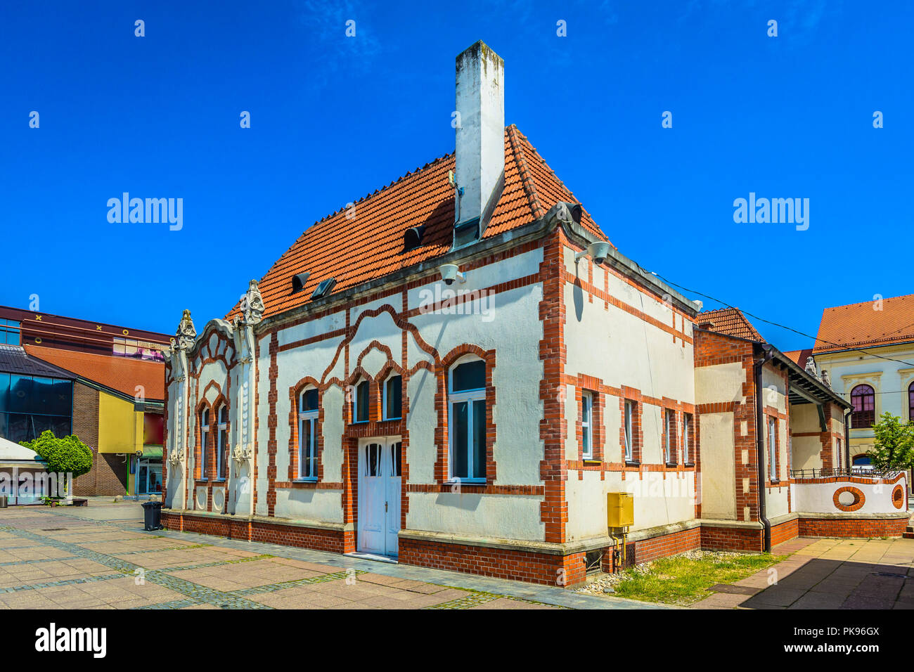 Vue panoramique à l'architecture baroque de la vieille ville de Cakovec Croatie, lieux touristiques. Banque D'Images