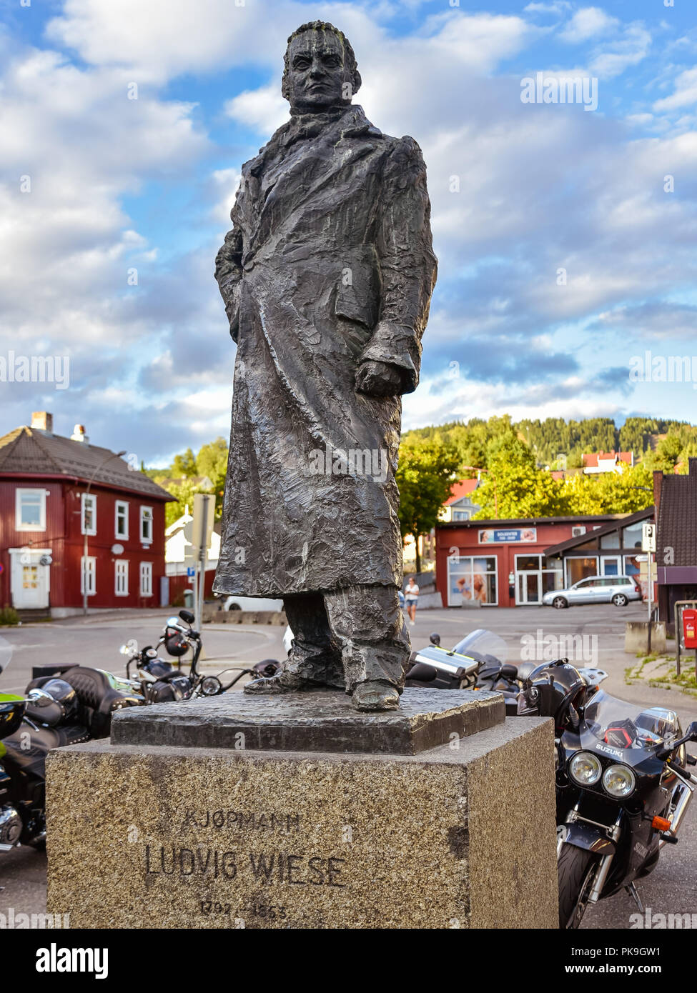 Lillehammer, Norvège - 5 août, 2018 : Statue de Ludvig Wiese (1792-1853), un marchand et homme politique norvégien,et le premier maire de Lillehammer. Banque D'Images