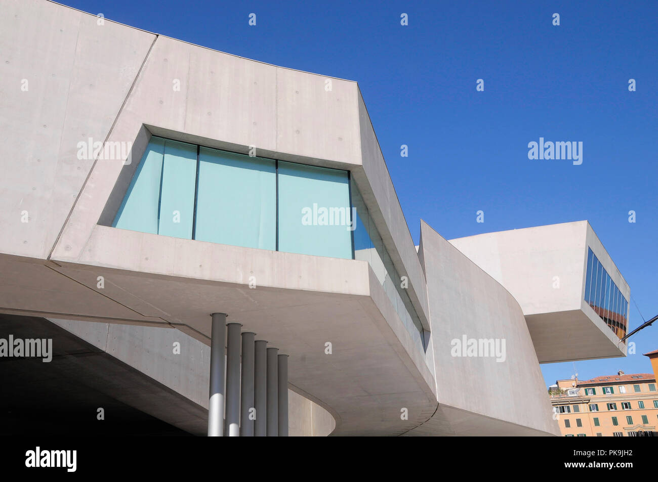 L'Italie, Lazio, Rome, MAXXI vue extérieure. Banque D'Images