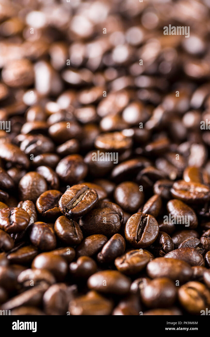 Grains de café torréfié. La texture, le motif. Banque D'Images