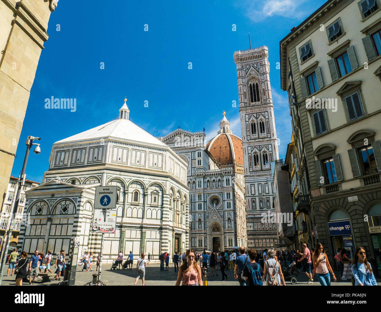 Le Bapistery avec Florence de Saint Jean (à droite) et la cathédrale de Santa Maria del Fiore (centre), Toscane, Italie Banque D'Images